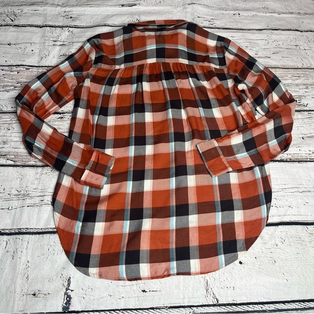 LOFT Plaid Long Sleeve Button Down Shirt Size XS - Picture 9 of 9